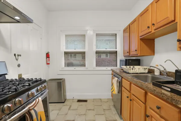 $699,900 | 537 East 11th Street, Indianapolis, IN 46202