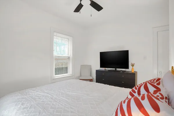 $699,900 | 537 East 11th Street, Indianapolis, IN 46202