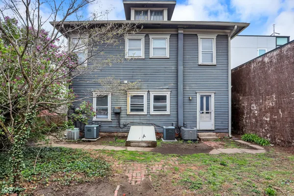 $699,900 | 537 East 11th Street, Indianapolis, IN 46202