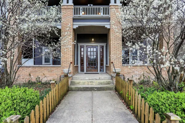 $699,900 | 537 East 11th Street, Indianapolis, IN 46202