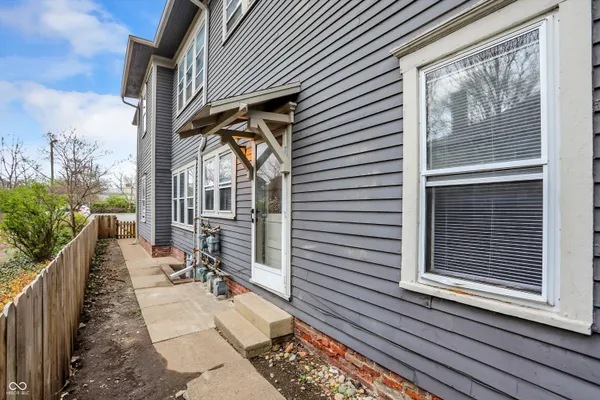 $699,900 | 537 East 11th Street, Indianapolis, IN 46202