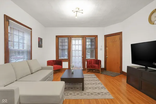 $699,900 | 537 East 11th Street, Indianapolis, IN 46202
