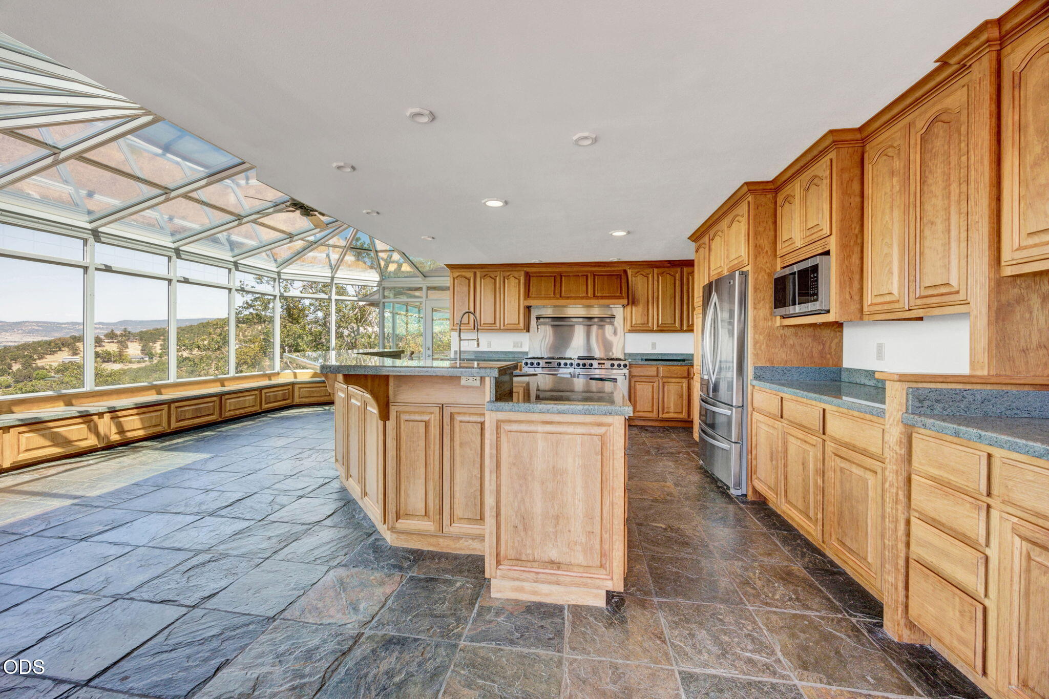 5311 Pioneer Road Medford, OR 97501 - Photo 27 of 52 Gallery Image 27