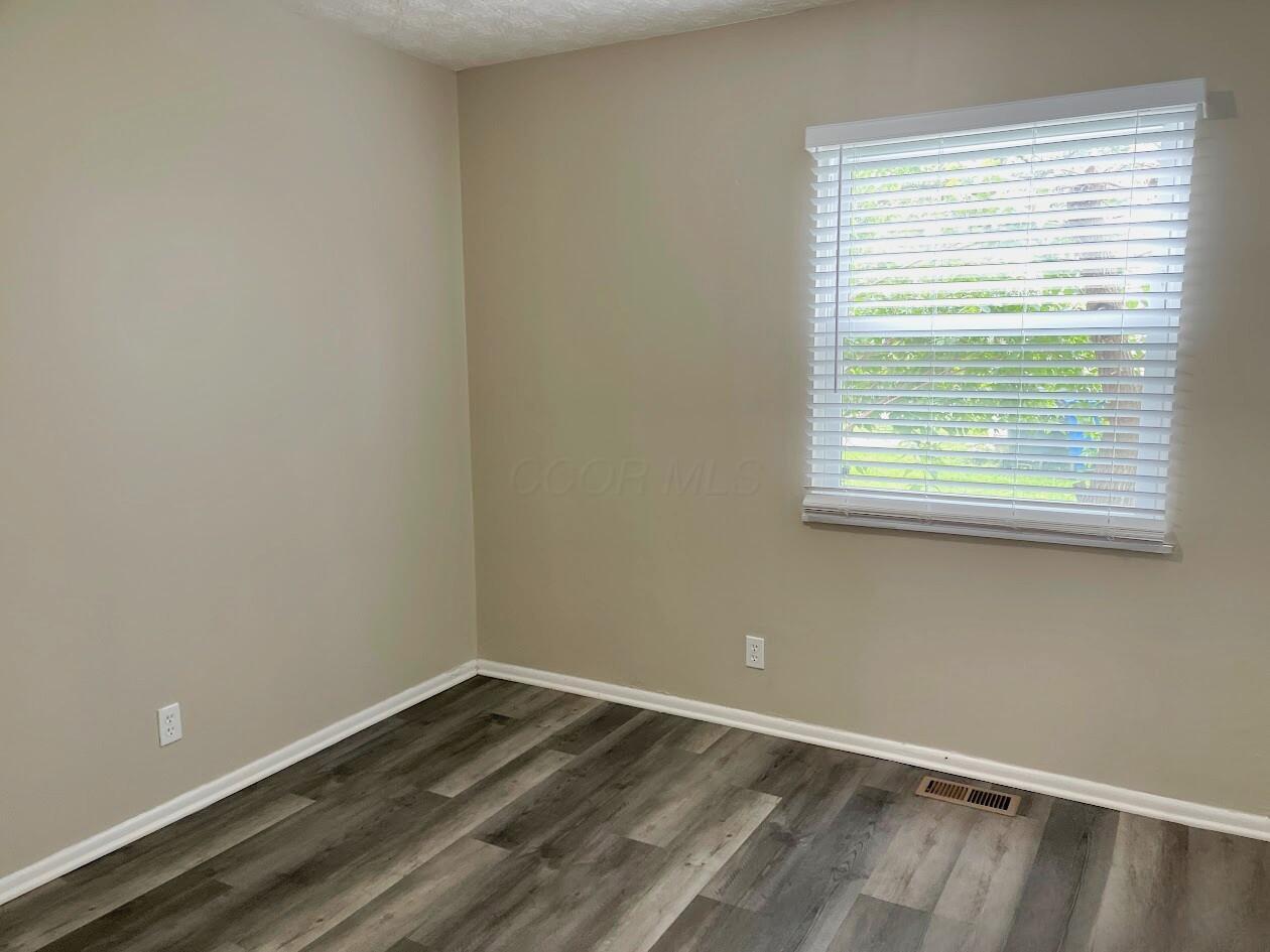 573 Fairholme Road Columbus, OH 43230 - Photo 18 of 25 19
