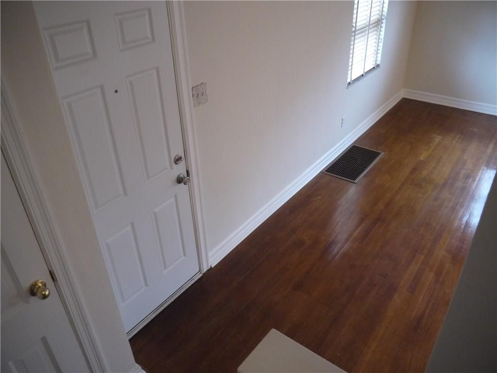 568 Highview Road Pittsburgh, PA 15234 - Photo 13 of 25 ENTRY WITH VIEW OF FOYER