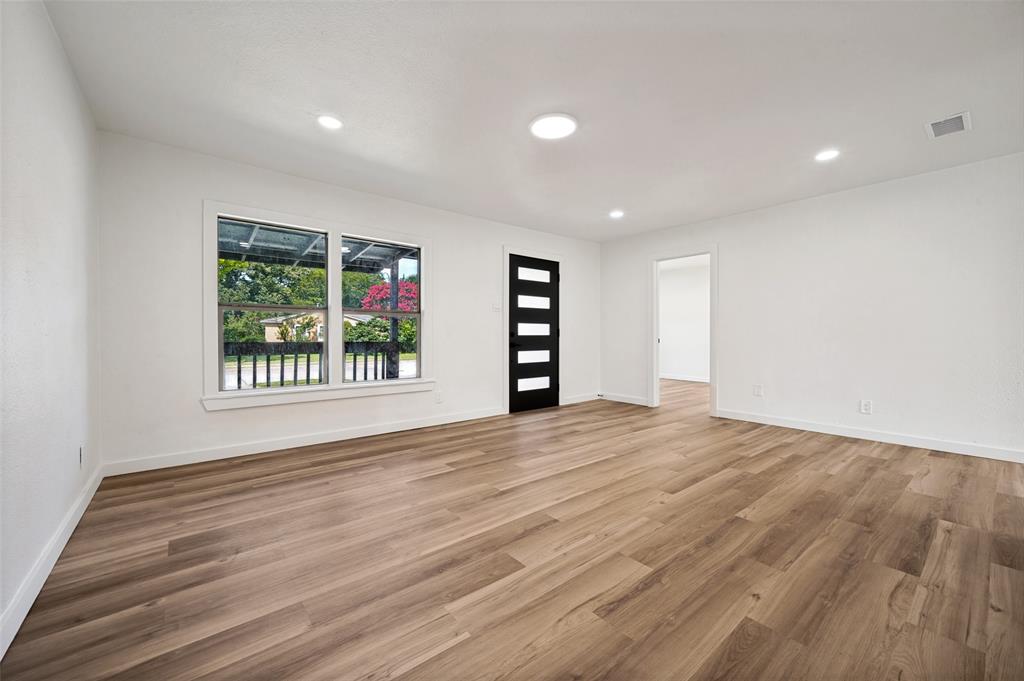 1712 Milner Road Irving, TX 75061 - Photo 5 of 23