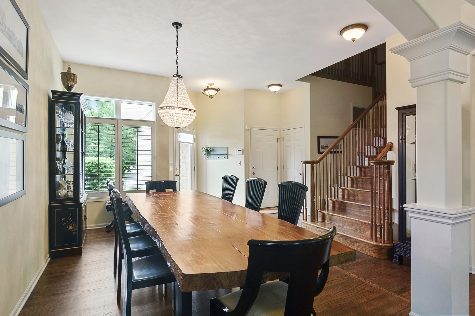 1532 West Rue James Place Palatine, IL 60067 - Photo 4 of 16 a dining room with furniture window and wooden floor