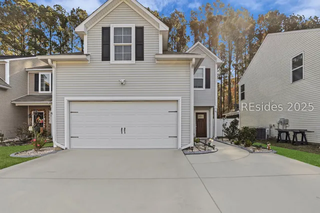 $434,900 | 44 Running Oak Drive, Bluffton, SC 29910