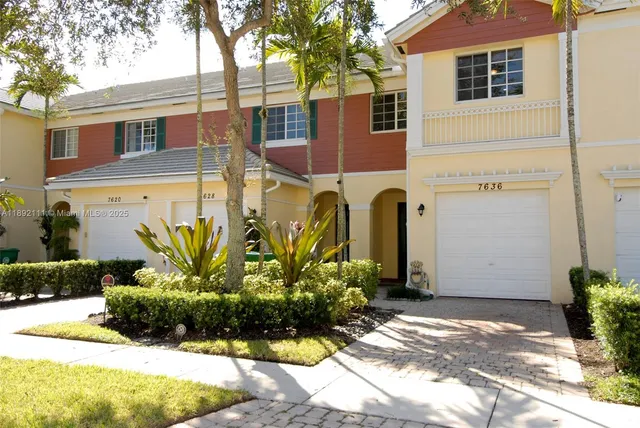 $495,000 | 7636 Foxcroft Lane, Davie, FL 33328