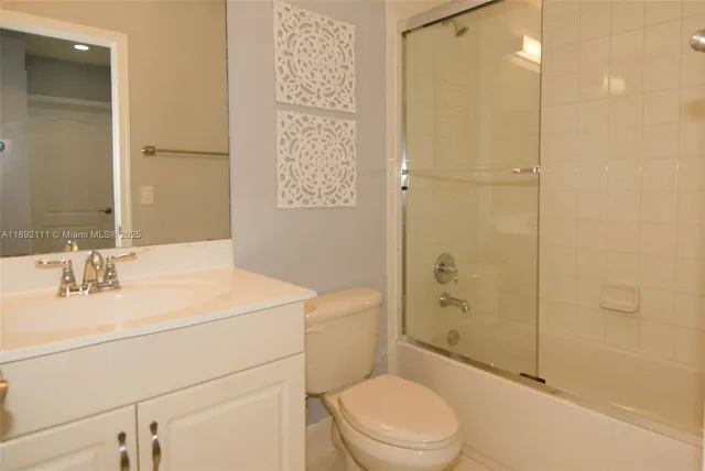 $495,000 | 7636 Foxcroft Lane, Davie, FL 33328