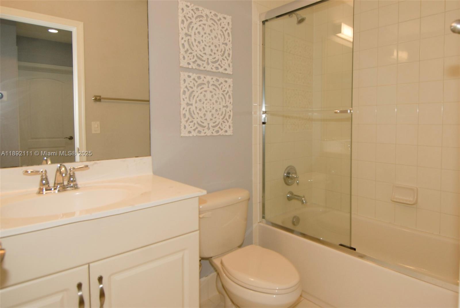 7636 Foxcroft Lane Davie, FL 33328 - Photo 19 of 34