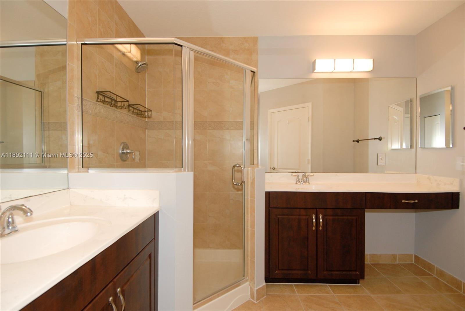 7636 Foxcroft Lane Davie, FL 33328 - Photo 23 of 34