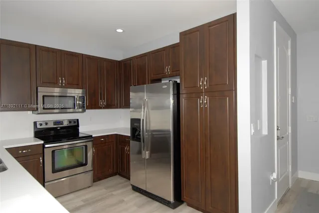 $495,000 | 7636 Foxcroft Lane, Davie, FL 33328