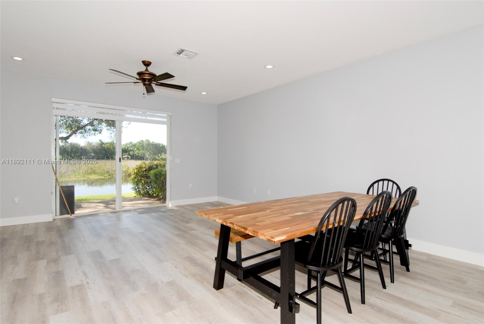 7636 Foxcroft Lane Davie, FL 33328 - Photo 8 of 34