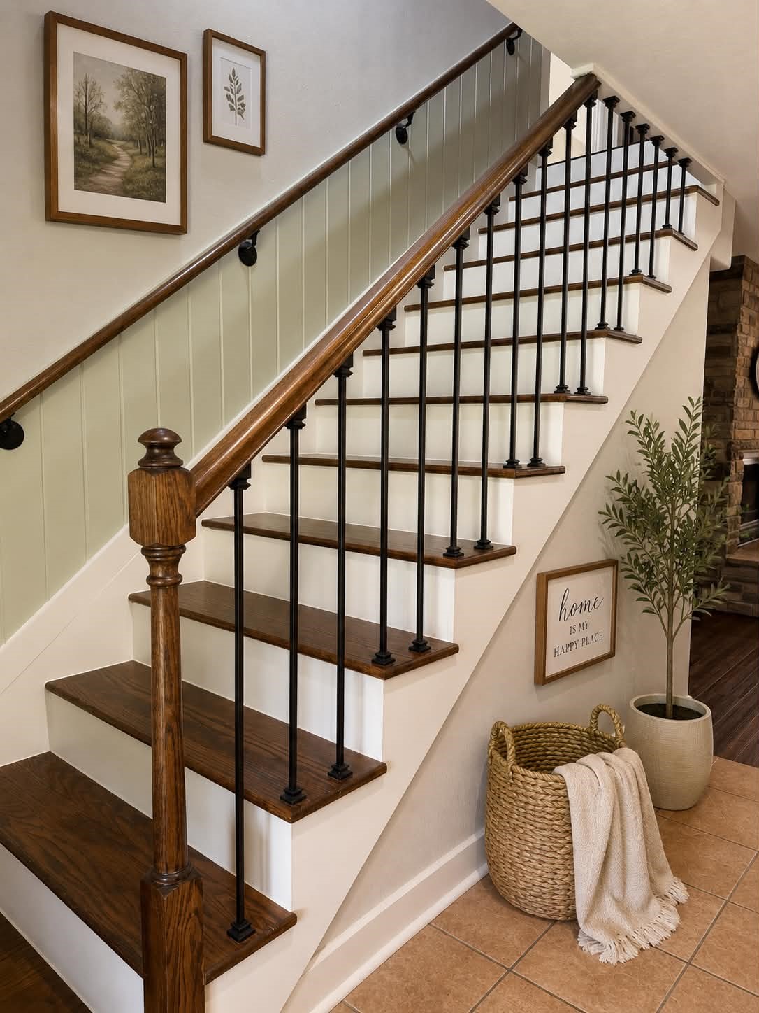 335 Walding Road Livingston, TX 77351 - Photo 12 of 19 Beautiful custom stairs