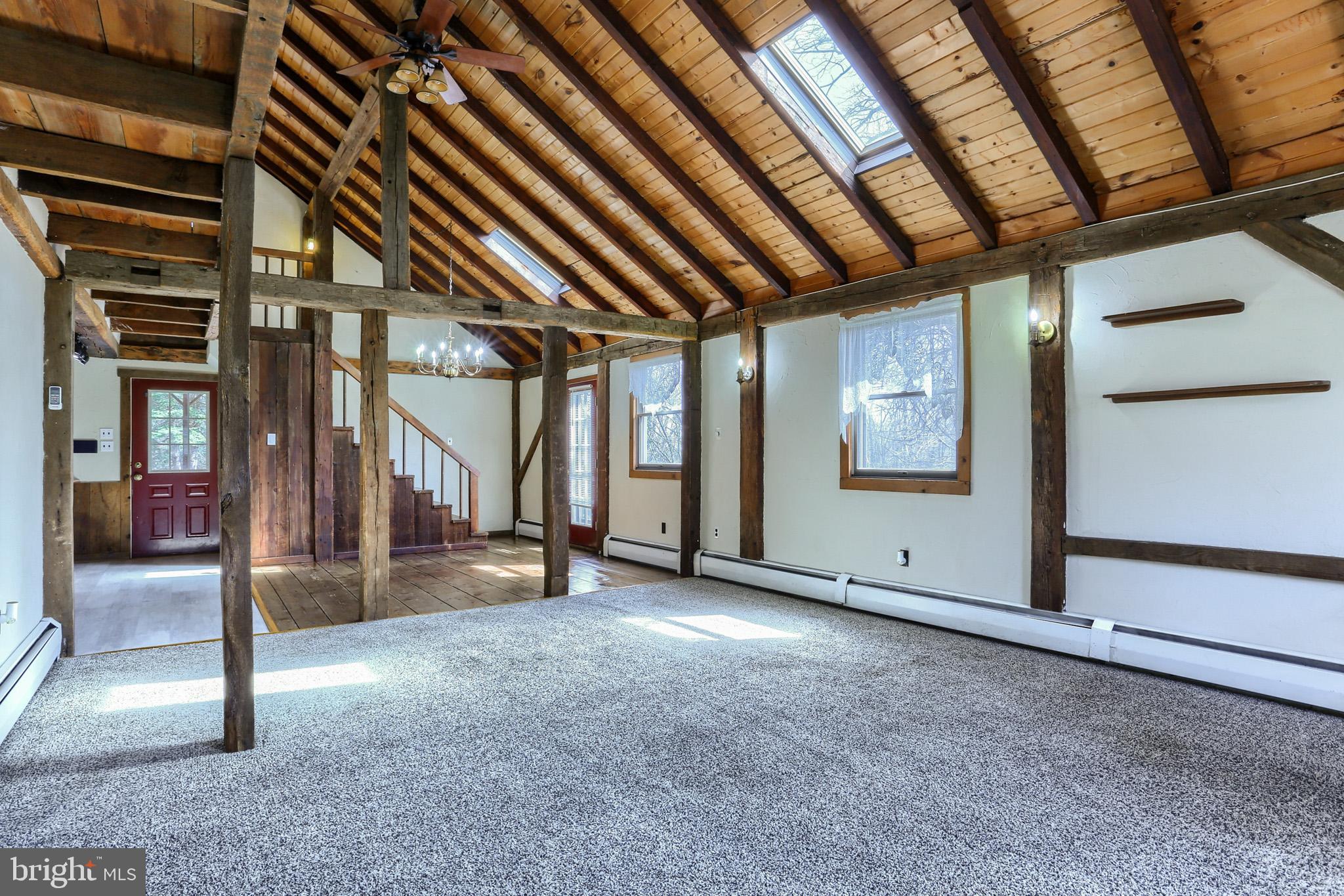 211 Mooredale Road Carlisle, PA 17015 - Photo 9 of 37 Gallery Image 9