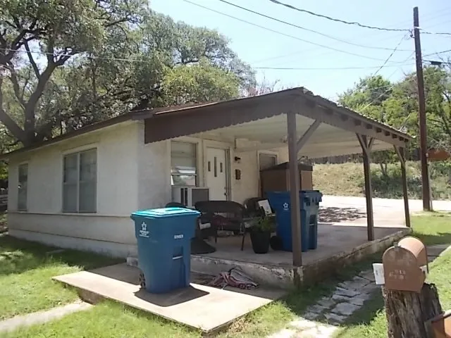 $350,000 | 912 Tivy Street, Kerrville, TX 78028