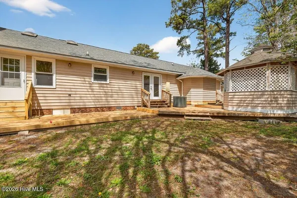 $380,000 | 204 Sweetbriar Lane, Havelock, NC 28532