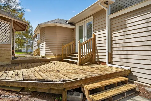 $380,000 | 204 Sweetbriar Lane, Havelock, NC 28532