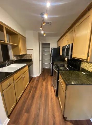 $2,050 | 2906 West Avenue, Unit 4, Austin, TX 78705