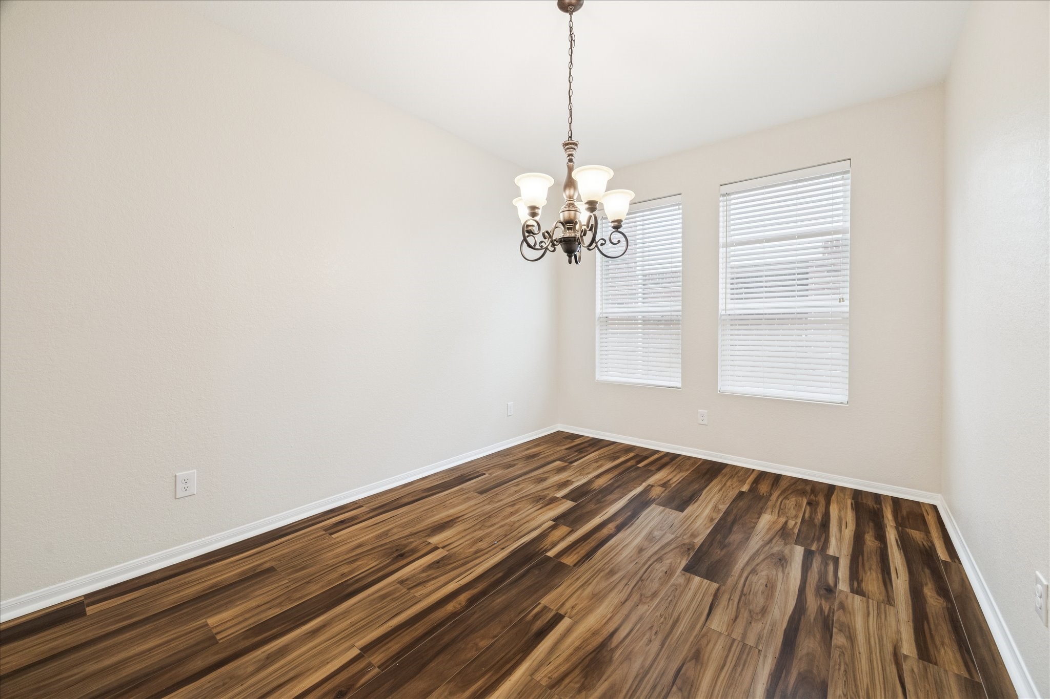 5307 Espuela Lane Baytown, TX 77521 - Photo 16 of 35 Formal Dining