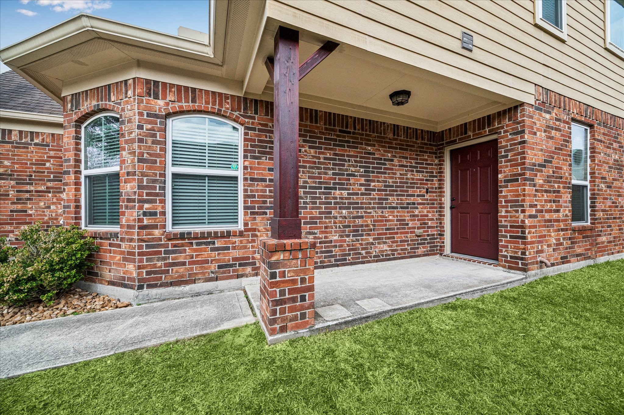 5307 Espuela Lane Baytown, TX 77521 - Photo 3 of 35