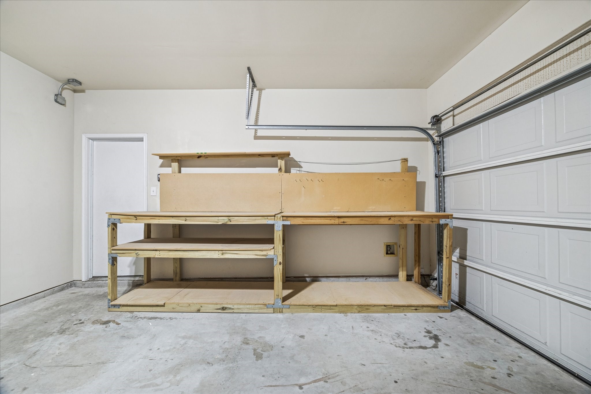 5307 Espuela Lane Baytown, TX 77521 - Photo 33 of 35 Garage