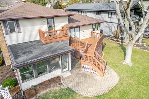 $585,000 | 227 Lake Summerset Road, Lake Summerset, IL 61019