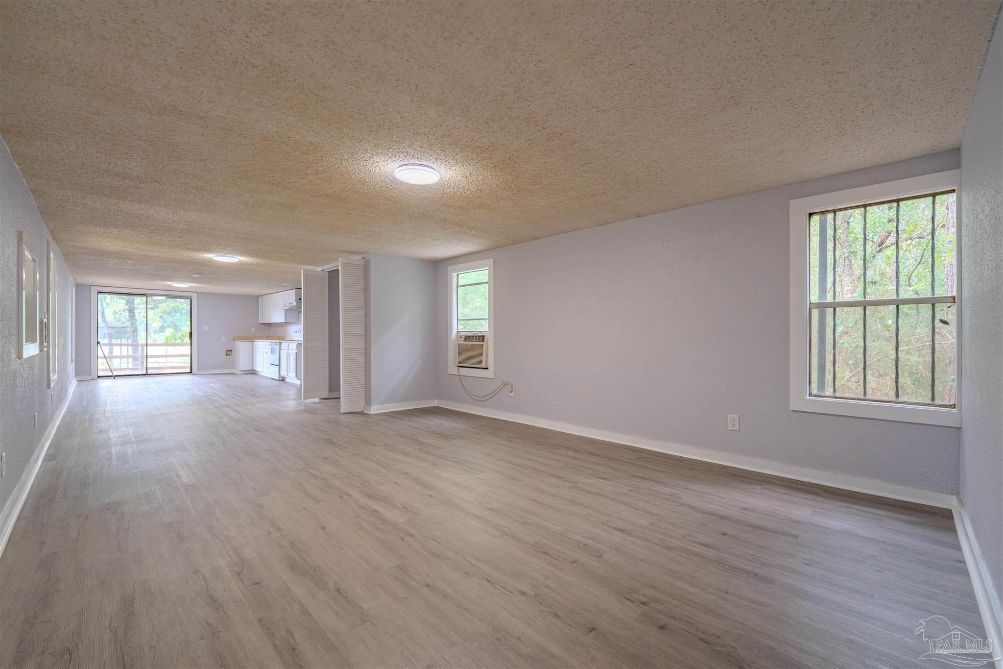 5652 Ruth Court Milton, FL 32583 - Photo 12 of 34 Gallery Image 12