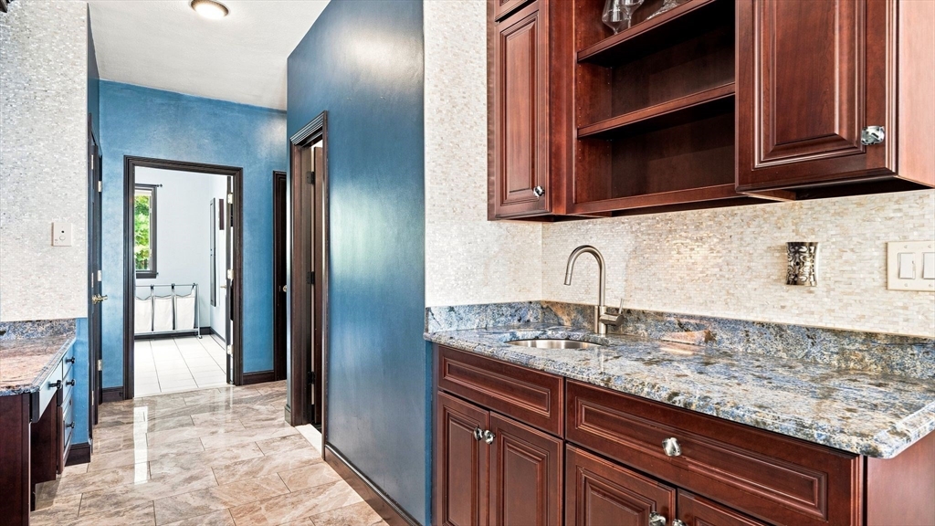 41 Spruce Road North Reading, MA 01864 - Photo 18 of 40 Gallery Image 18