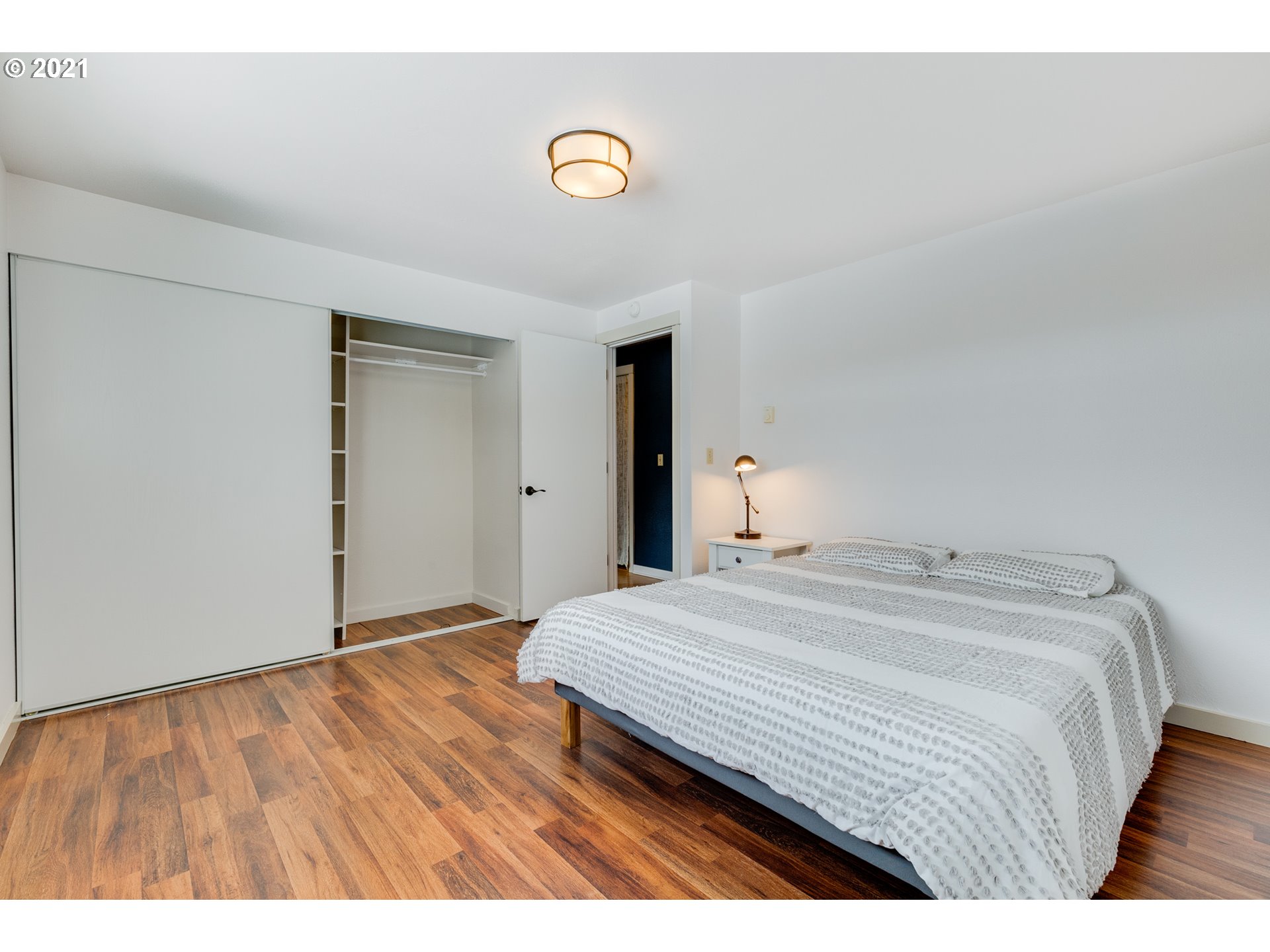 2849 Southwest Spring Garden Street Portland, OR 97219 - Photo 15 of 29 Gallery Image 15