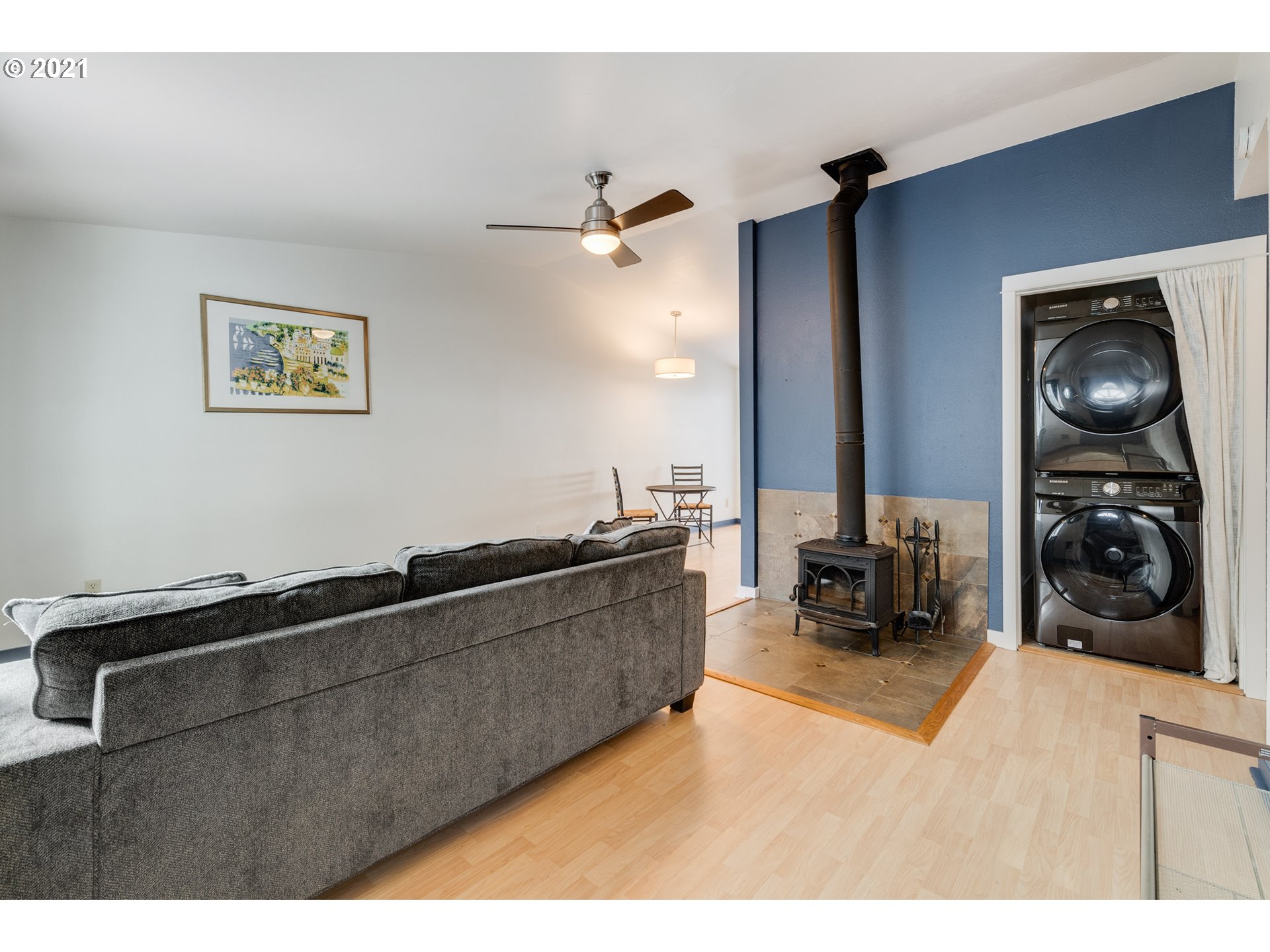 2849 Southwest Spring Garden Street Portland, OR 97219 - Photo 4 of 29 Gallery Image 4