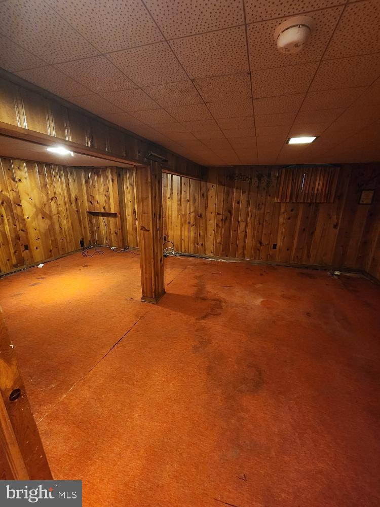 1108 Chaplin Street Southeast Washington, DC 20019 - Photo 21 of 35 an empty room with windows