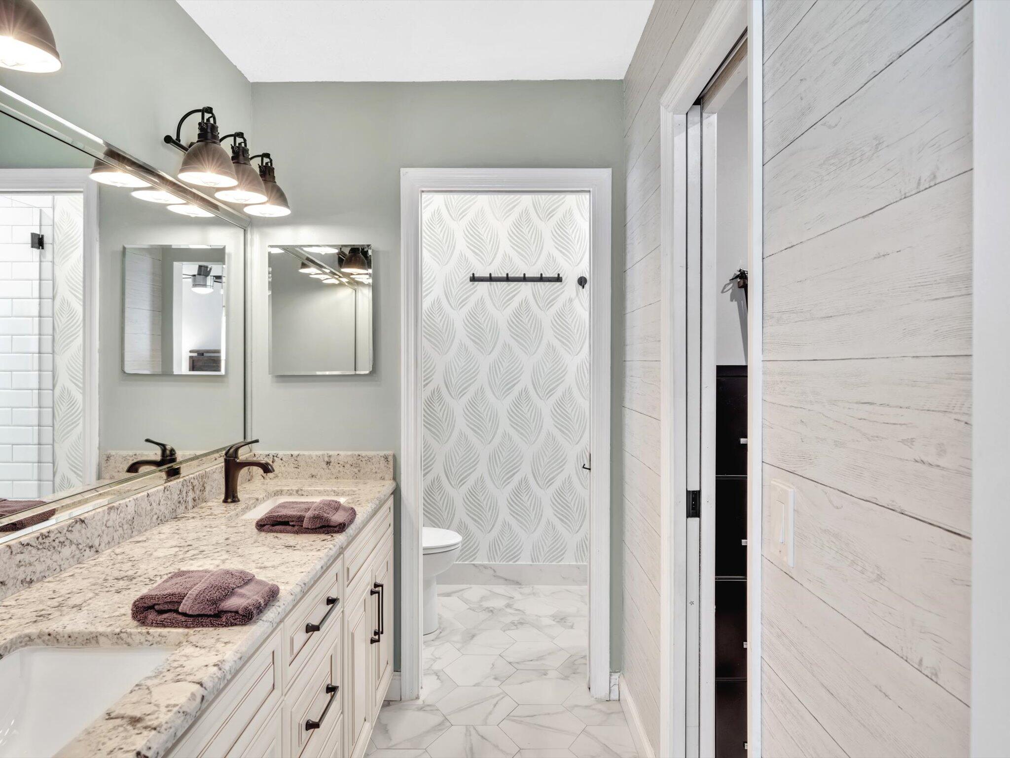 4998 Covey Trail Boca Raton, FL 33487 - Photo 18 of 28 Primary Dressing Suite