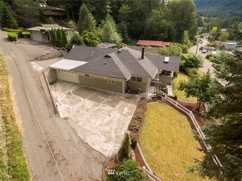 1447 Roy Road Bellingham, WA 98229 - Photo 1 of 25 Gallery Image 1