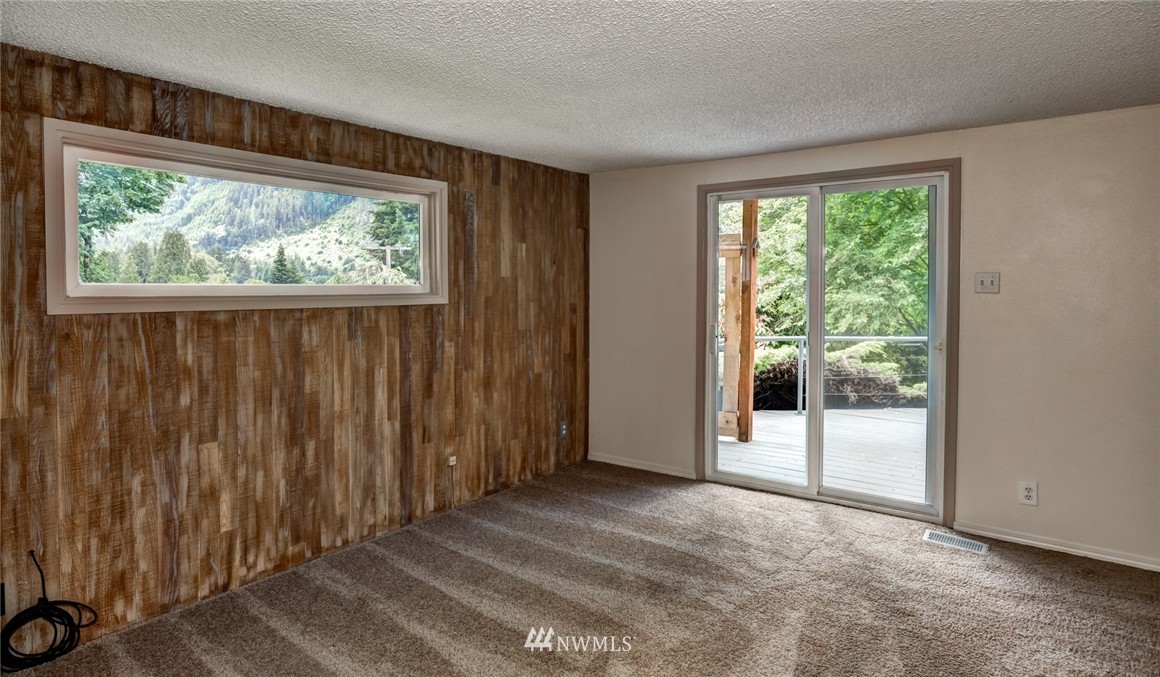 1447 Roy Road Bellingham, WA 98229 - Photo 17 of 25 Gallery Image 17
