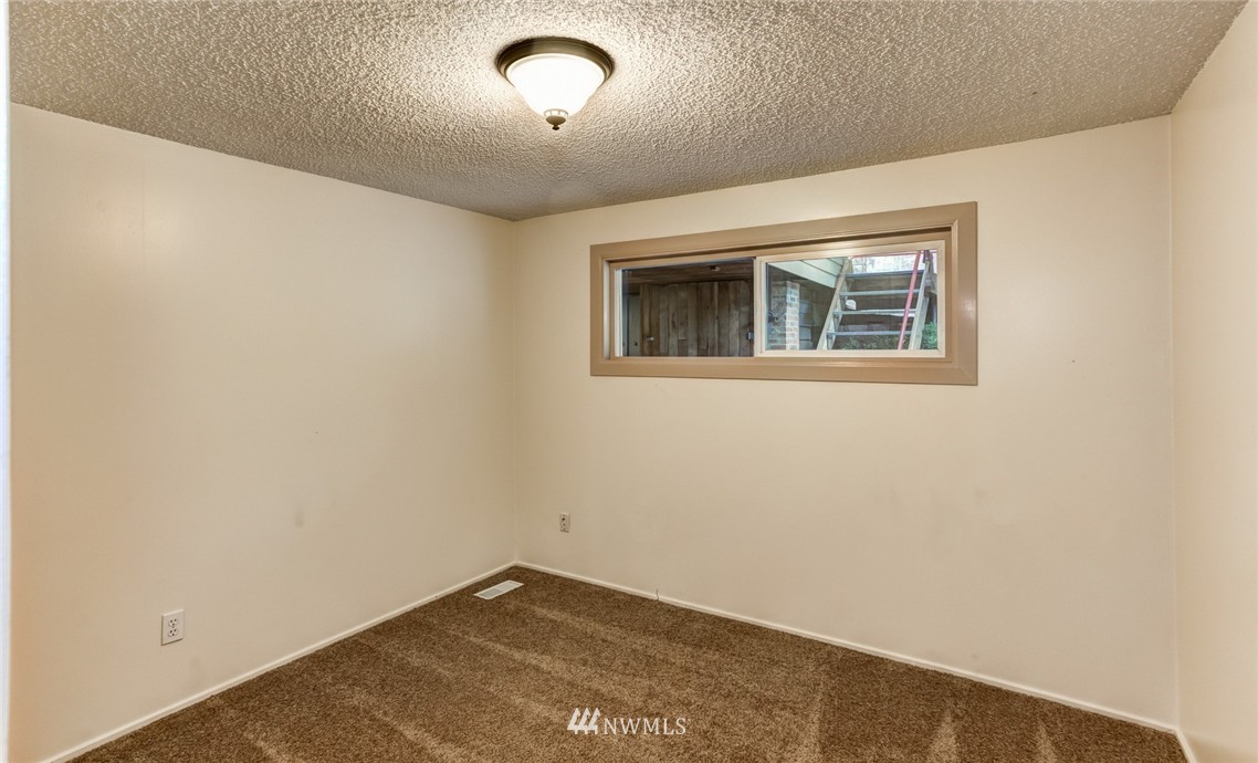 1447 Roy Road Bellingham, WA 98229 - Photo 21 of 25 Gallery Image 21