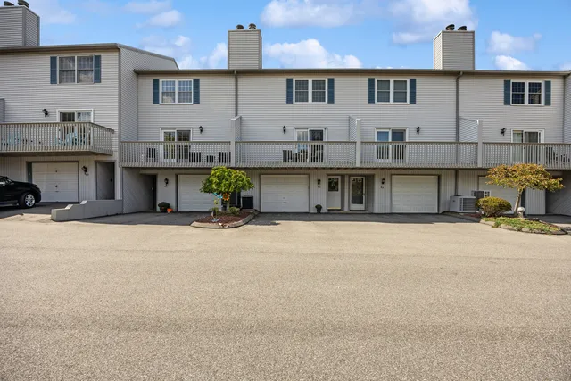 a house view with a outdoor space