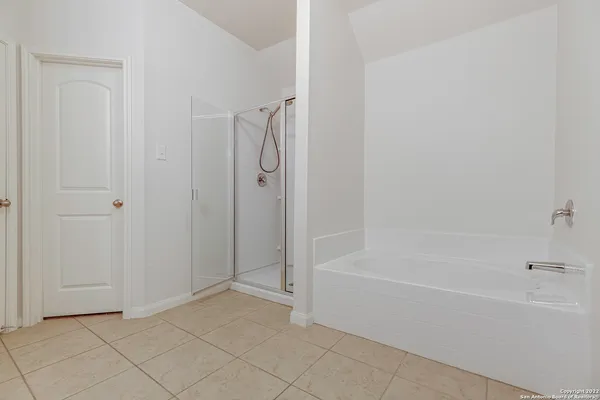 $1,750 | 7810 Creekshore Cove, San Antonio, TX 78254