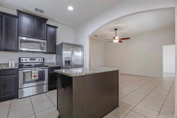 $1,750 | 7810 Creekshore Cove, San Antonio, TX 78254