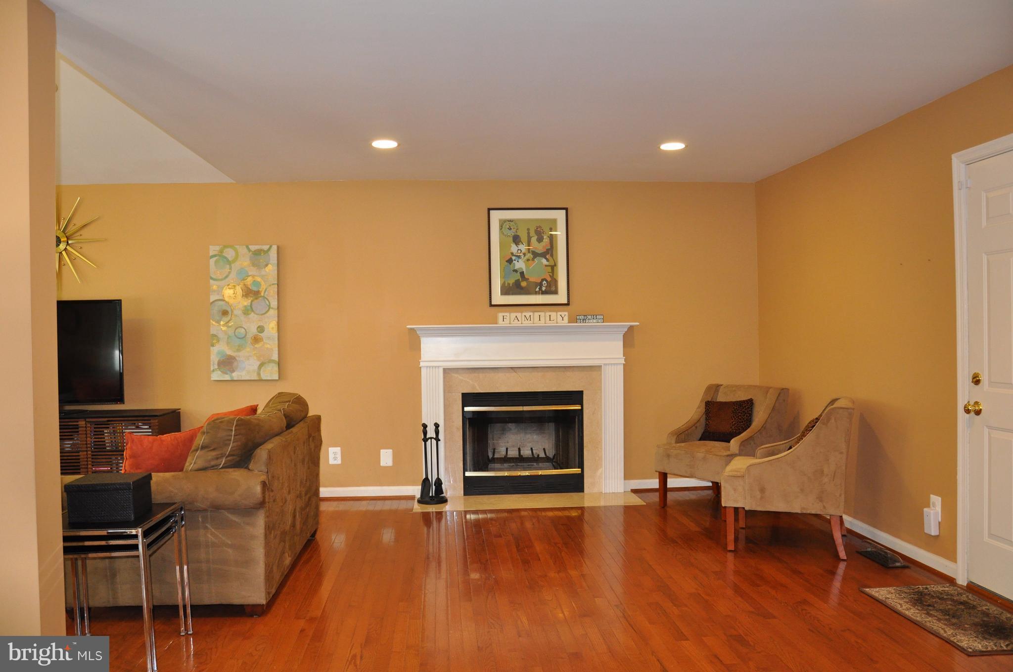 3044 Fairland Road Silver Spring, MD 20904 - Photo 14 of 30 Family Room