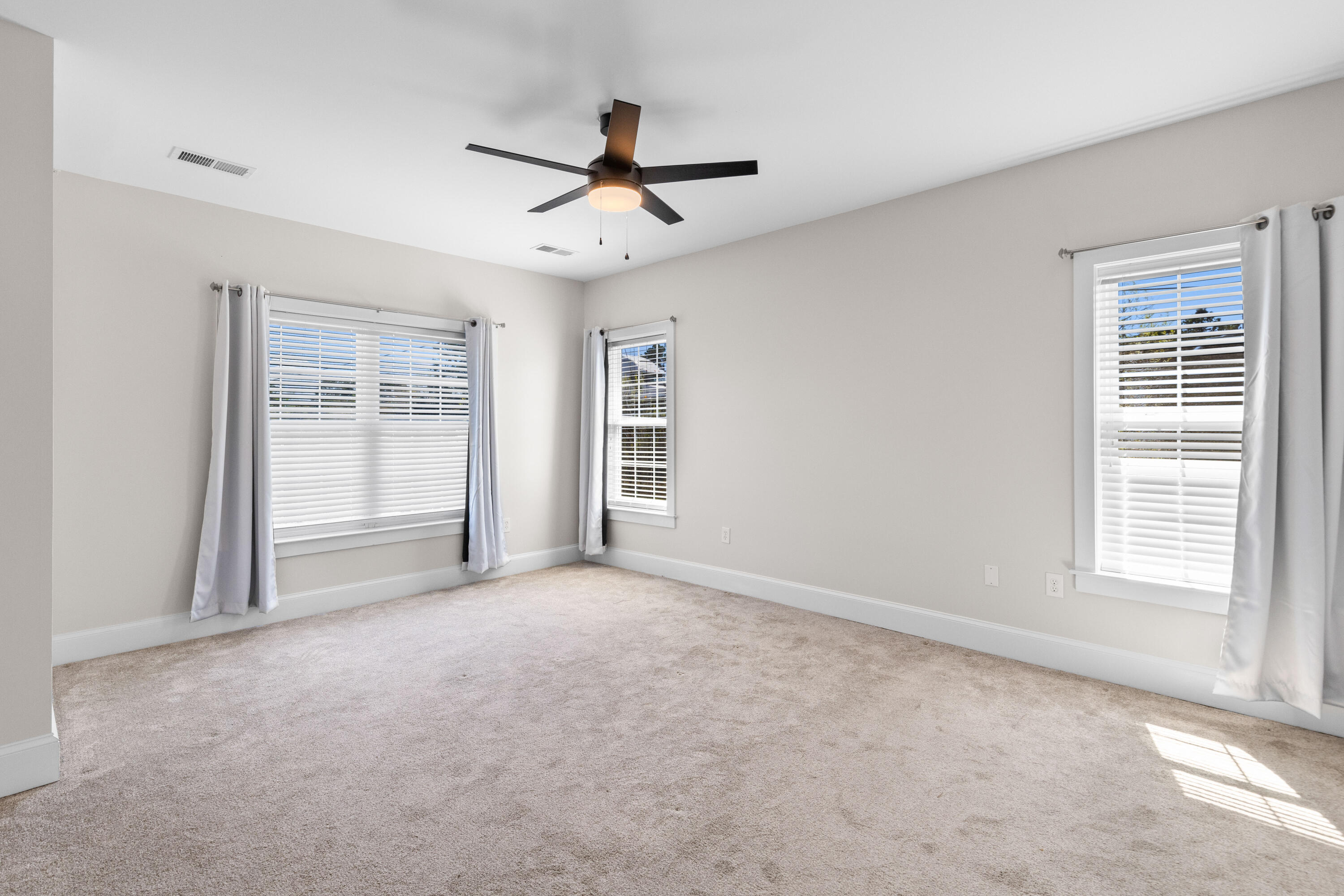 128 Summers Creek Court, Unit 1094 Mount Pleasant, SC 29464 - Photo 18 of 27 1G1A1829