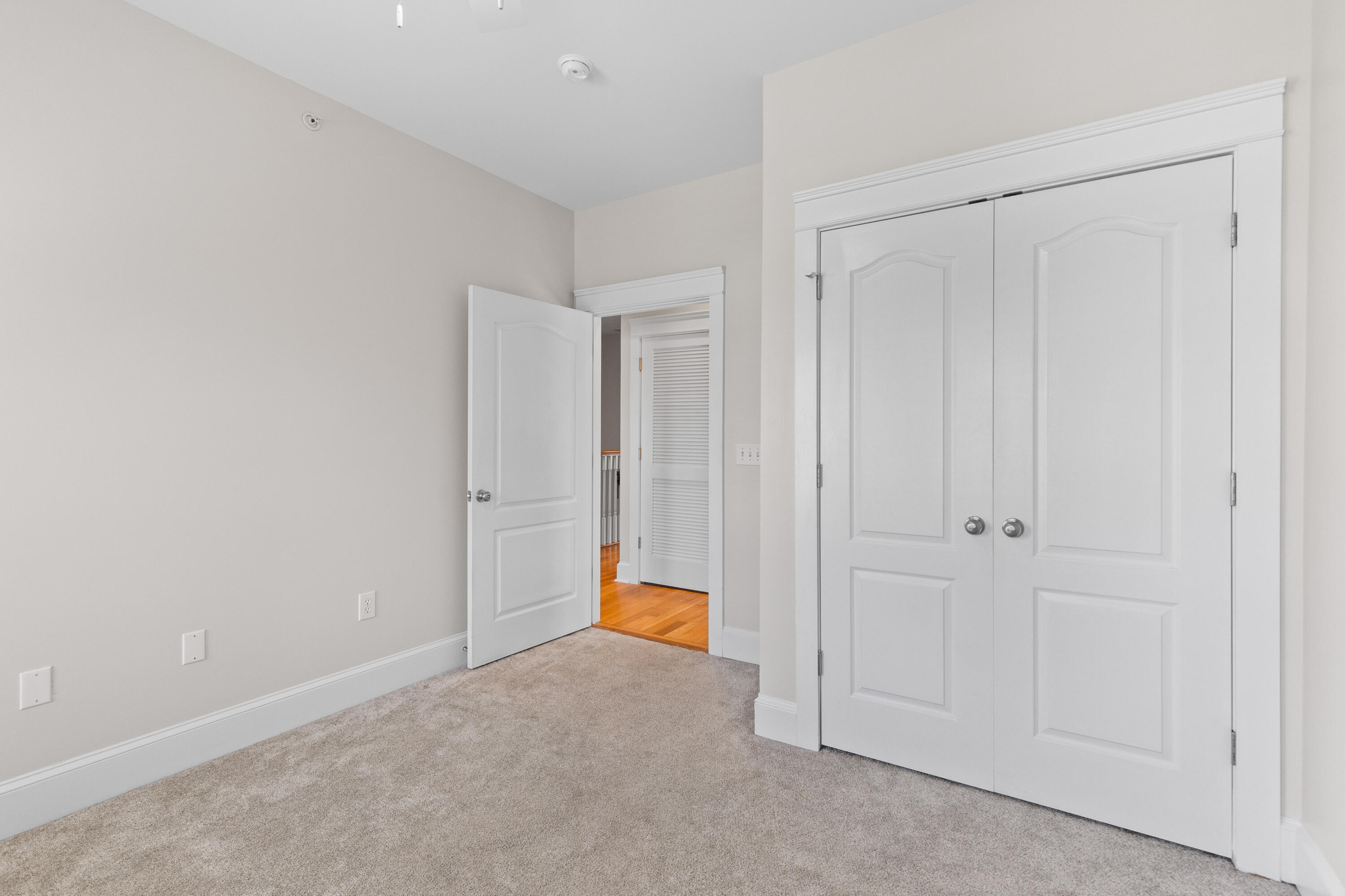 128 Summers Creek Court, Unit 1094 Mount Pleasant, SC 29464 - Photo 22 of 27 1G1A1879