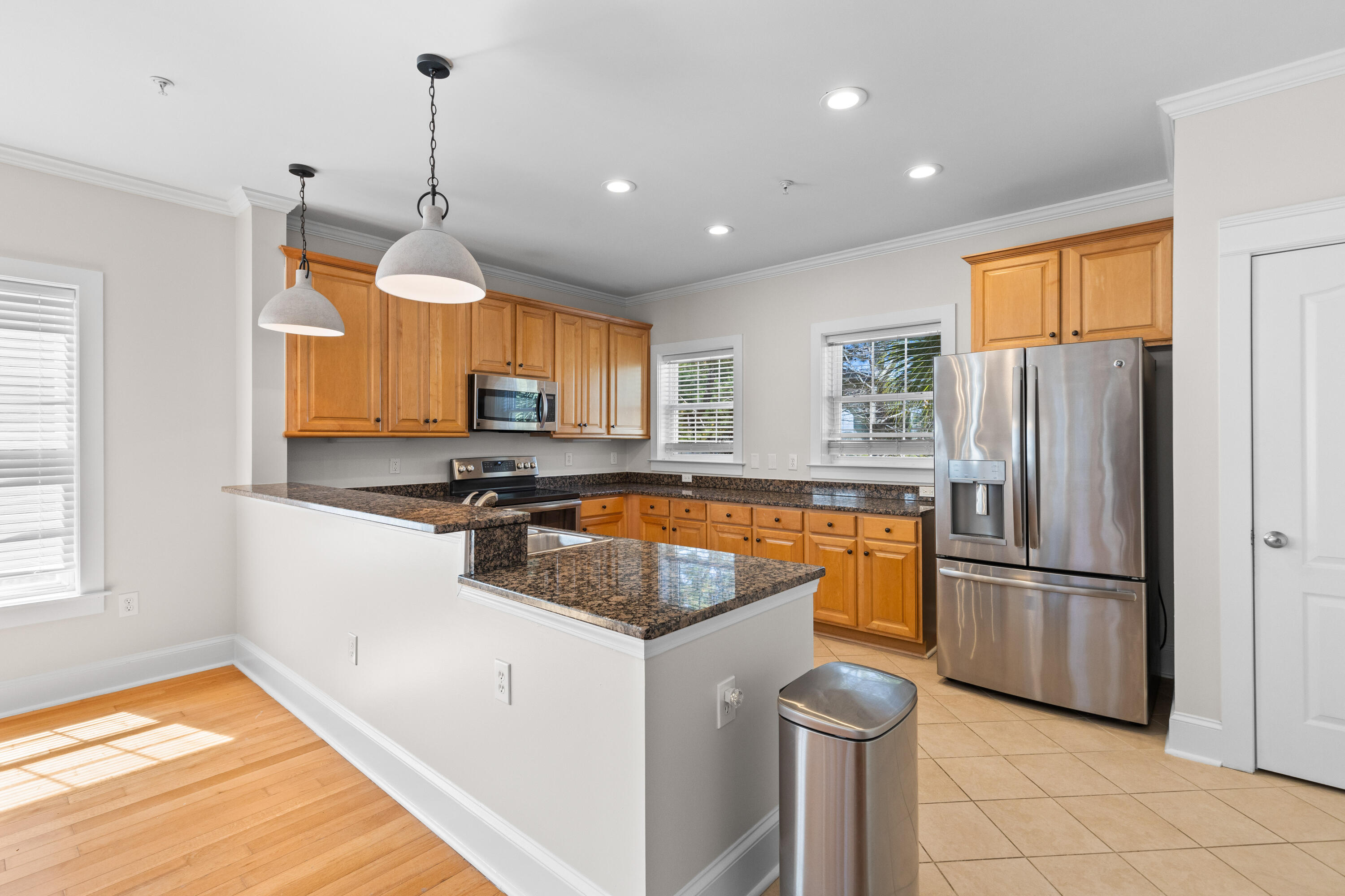 128 Summers Creek Court, Unit 1094 Mount Pleasant, SC 29464 - Photo 8 of 27 1G1A1769