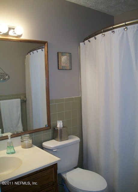 7918 Old Kings Road South Jacksonville, FL 32217 - Photo 11 of 16 Hall Bath