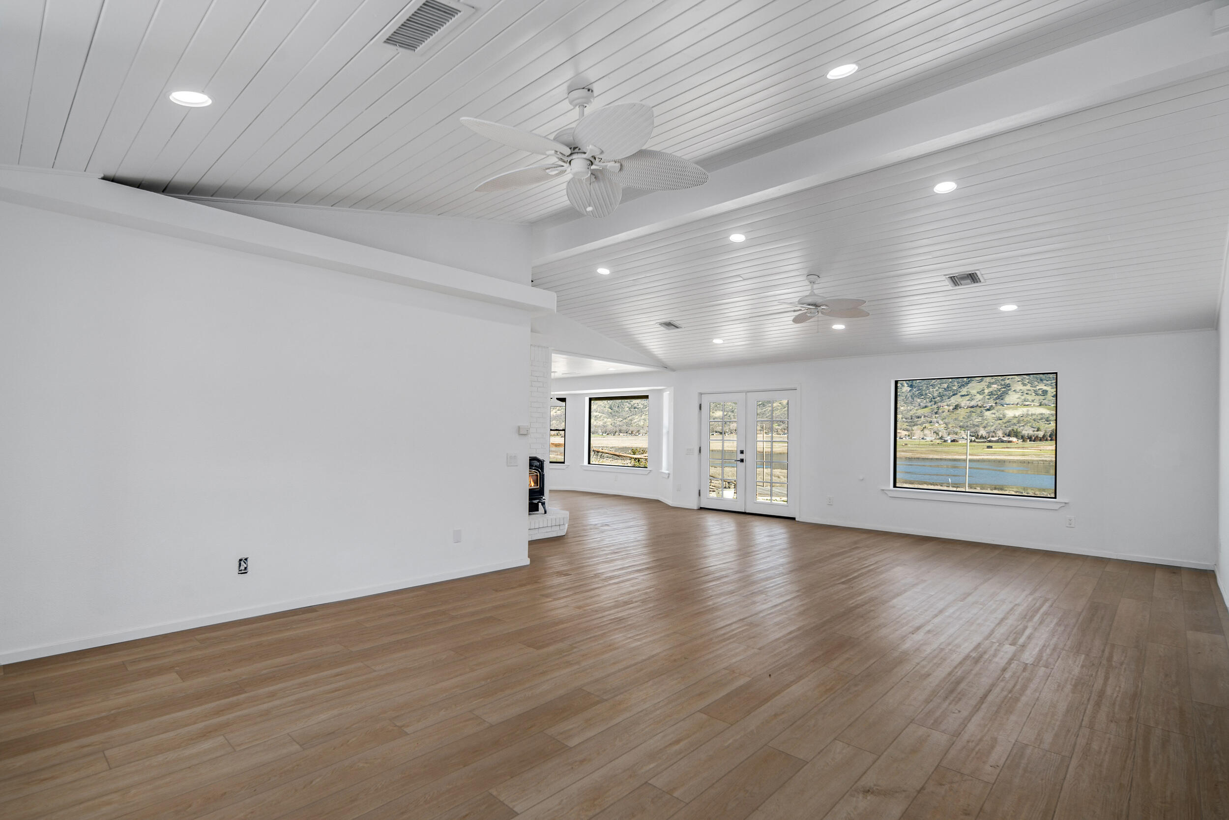 28061 Cumberland Road Tehachapi, CA 93561 - Photo 12 of 48 Cumberland-09