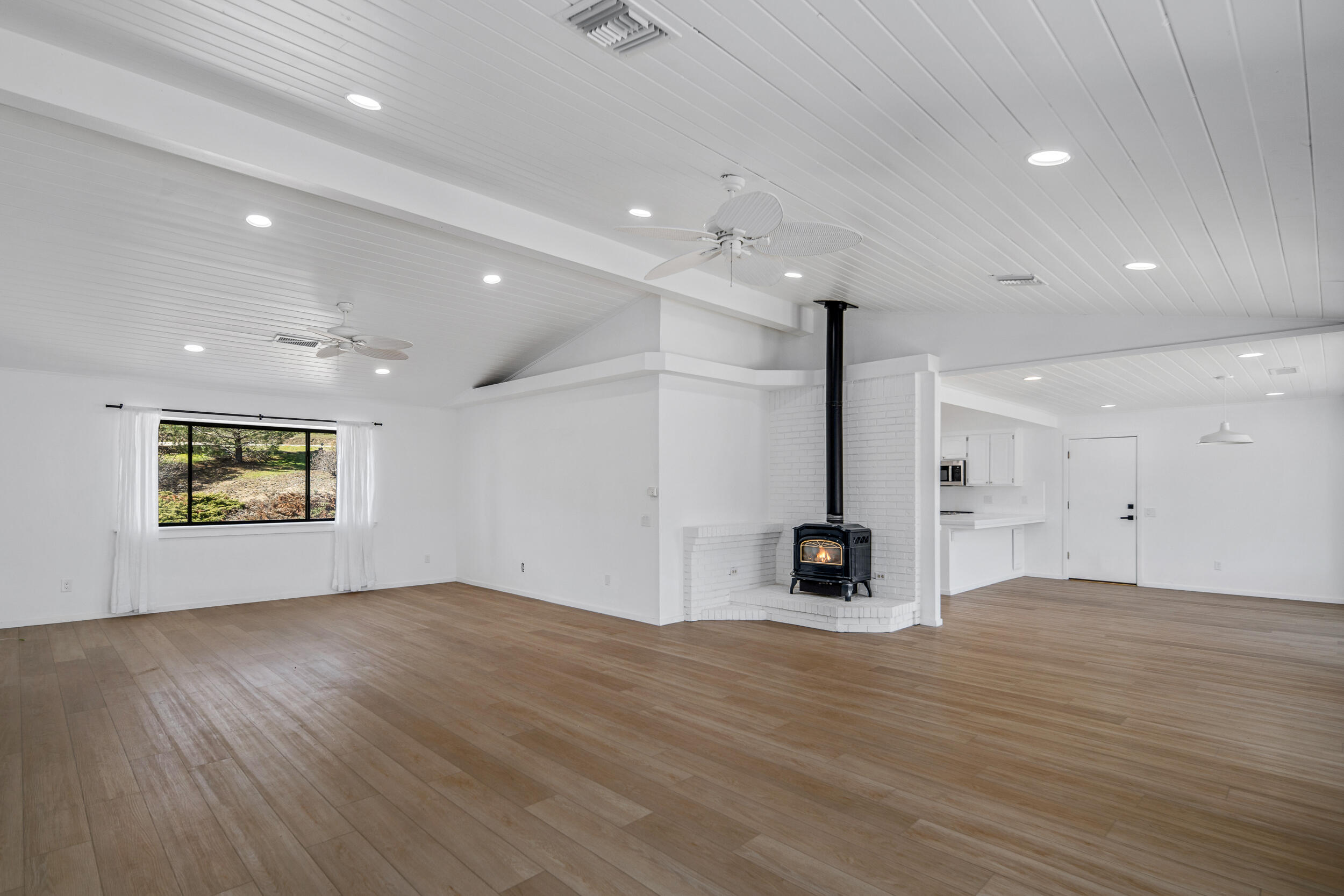 28061 Cumberland Road Tehachapi, CA 93561 - Photo 13 of 48 Cumberland-10