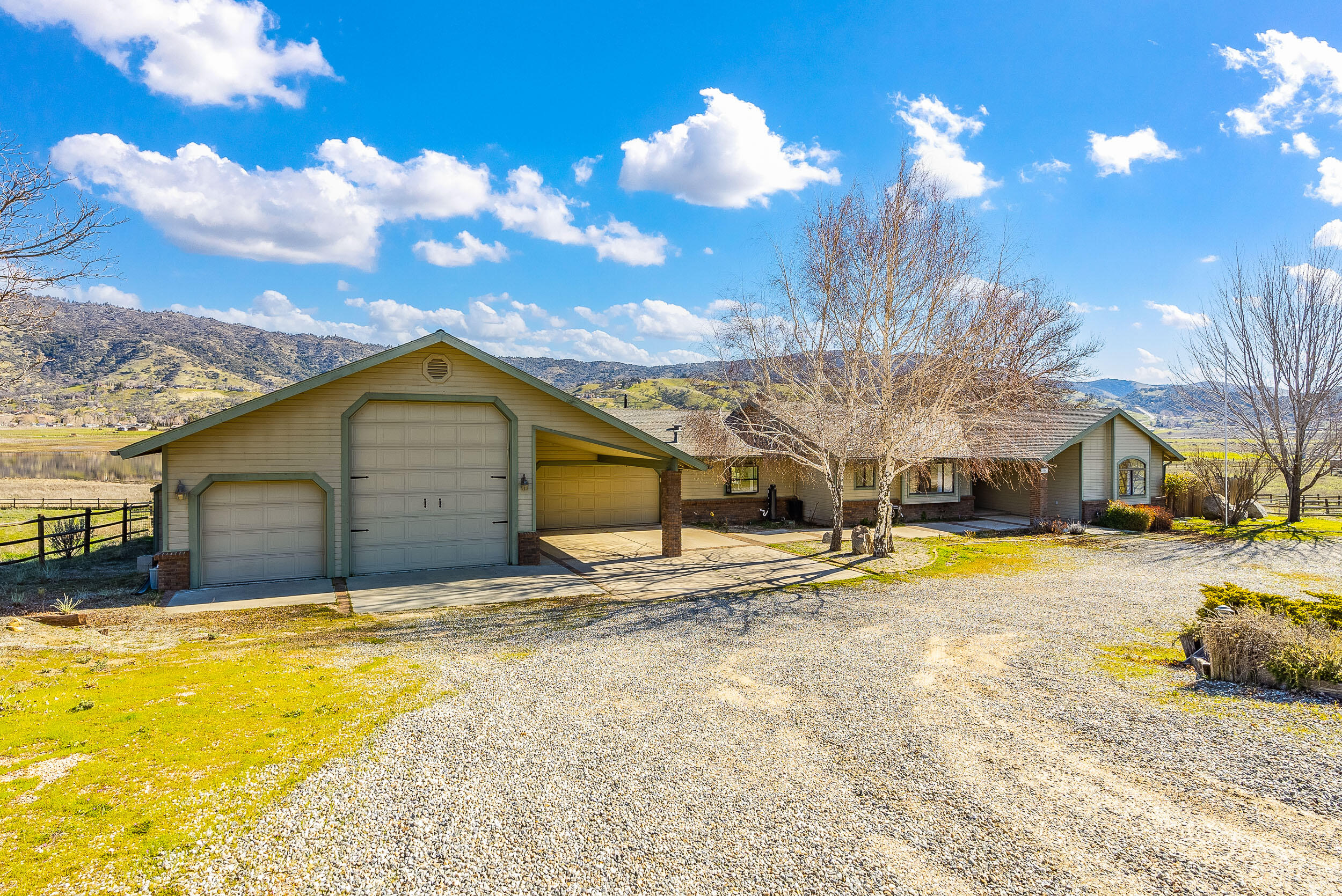 28061 Cumberland Road Tehachapi, CA 93561 - Photo 3 of 48 Cumberland-05