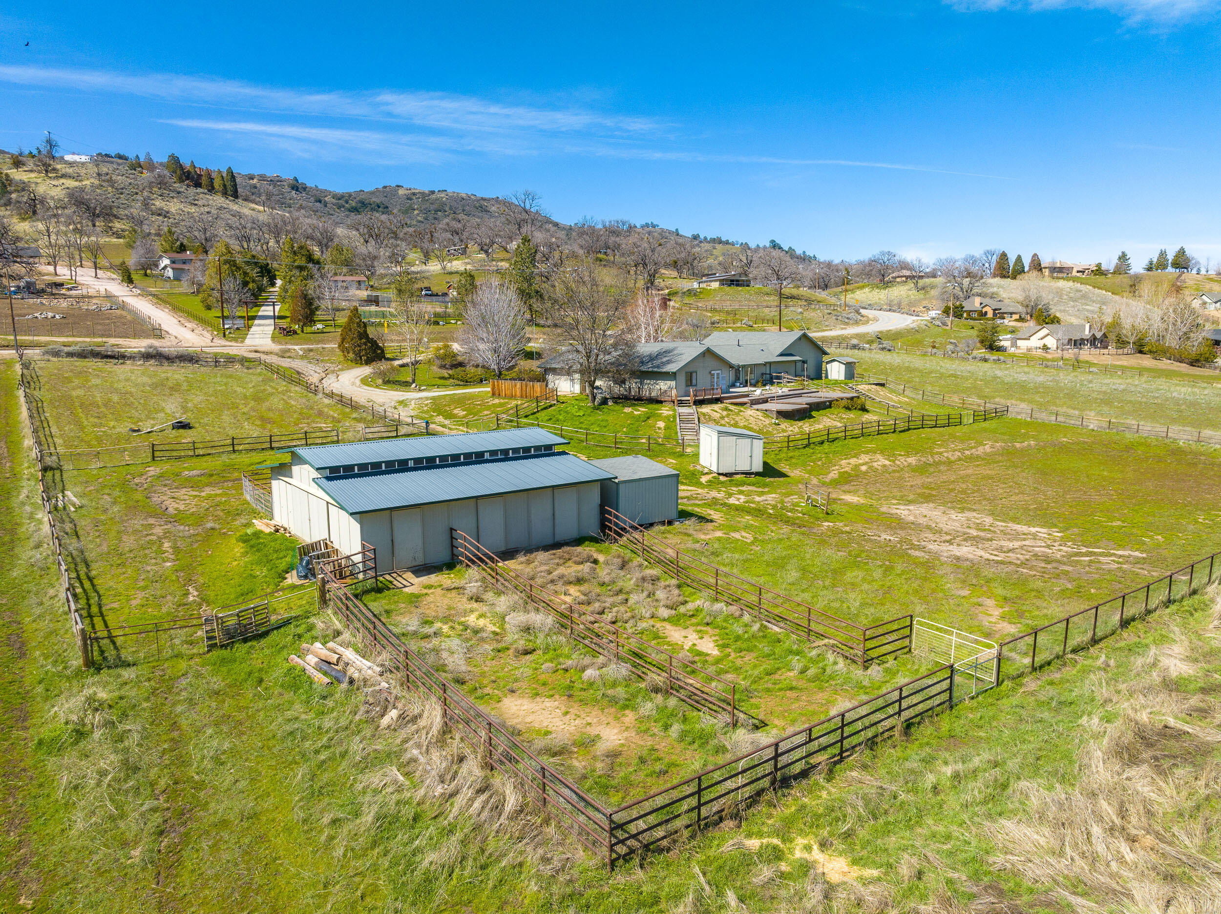 28061 Cumberland Road Tehachapi, CA 93561 - Photo 5 of 48 Cumberland-49