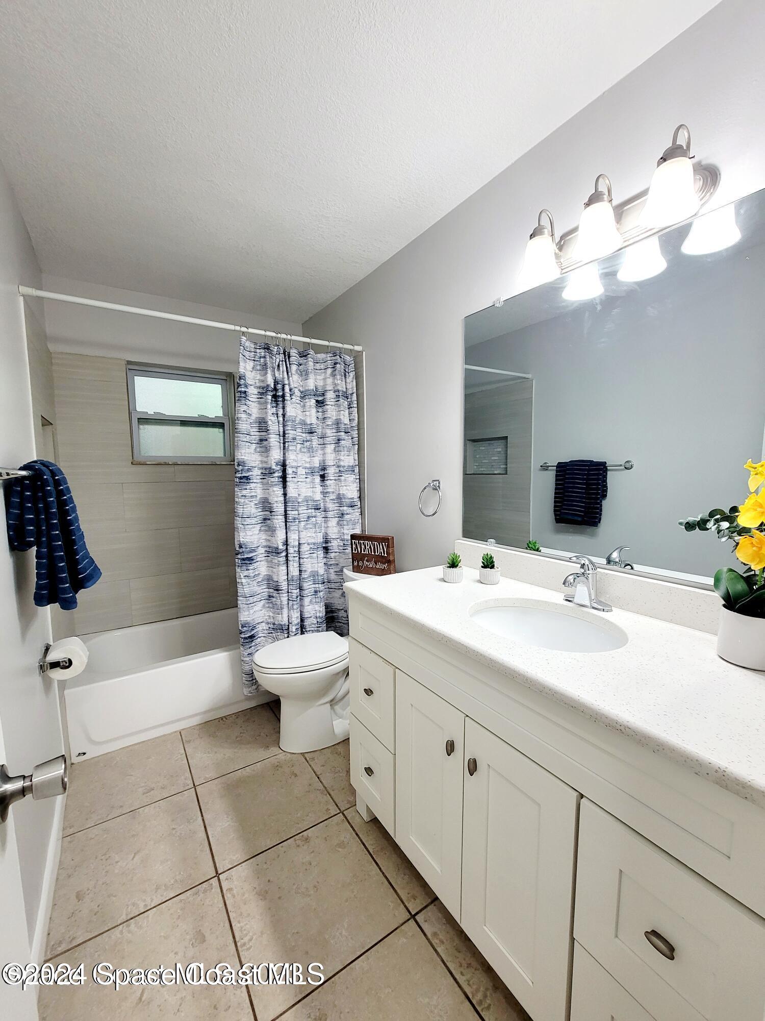 419 Audubon Drive, Unit B Melbourne, FL 32901 - Photo 7 of 11 Bathroom